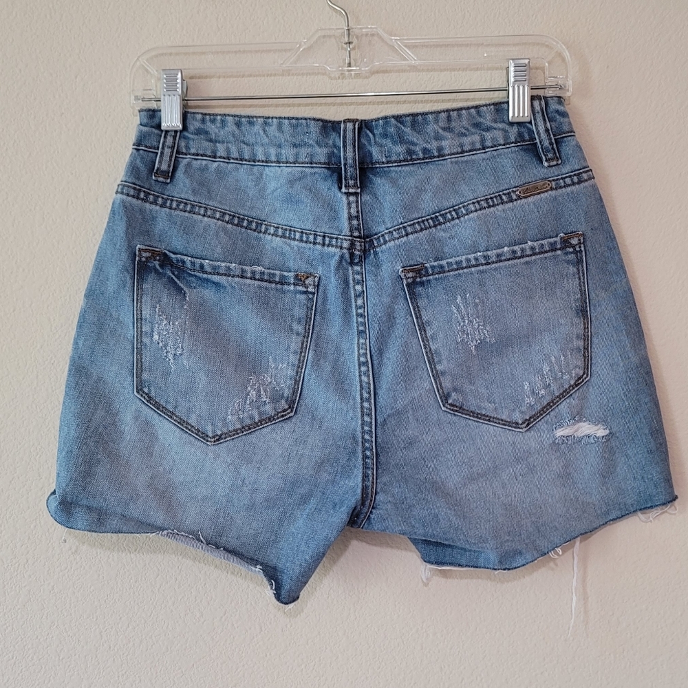 KanCan high rise button fly cut off shorts - Picture 4 of 6